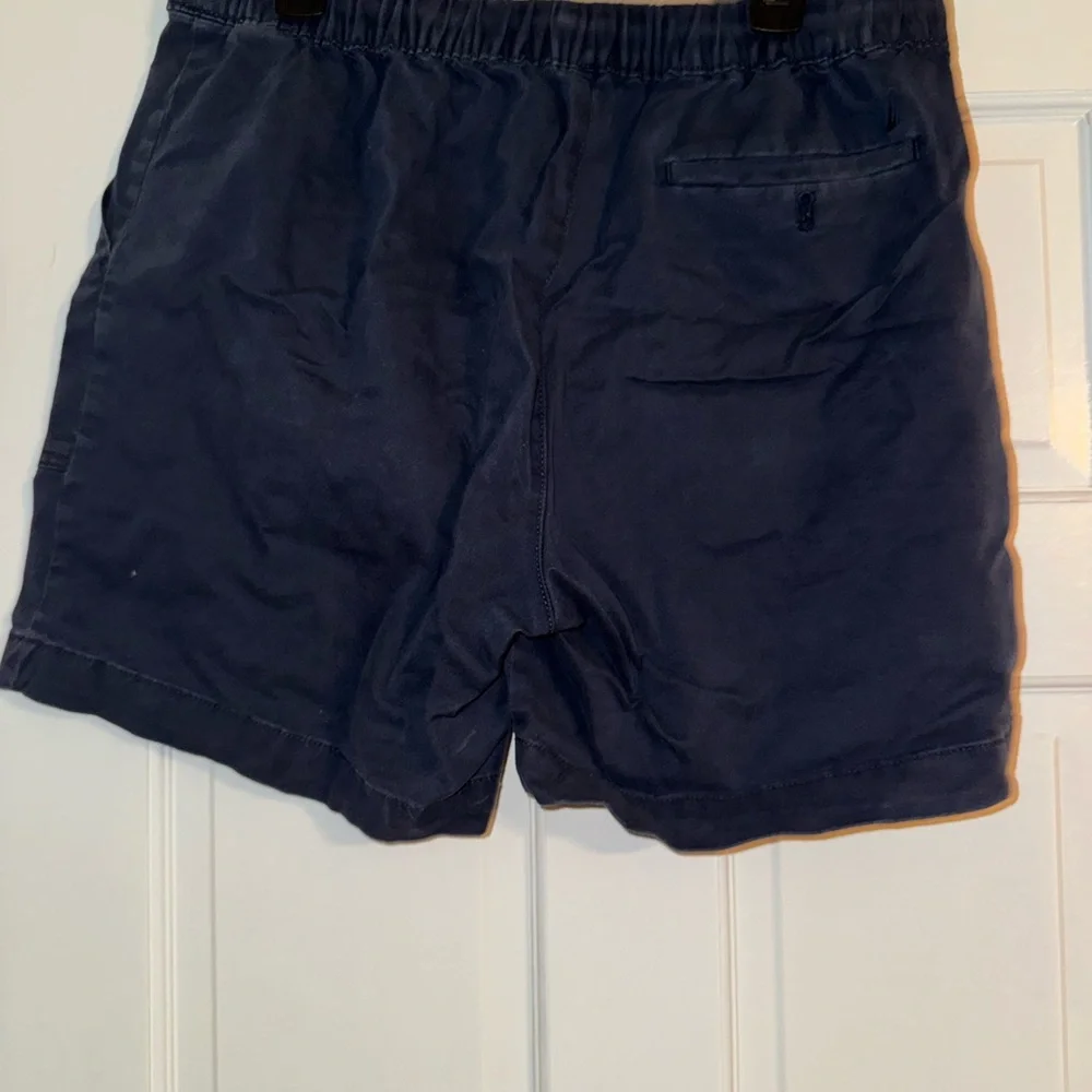 Men's Navy Blue Casual Shorts - Picture 2 of 3